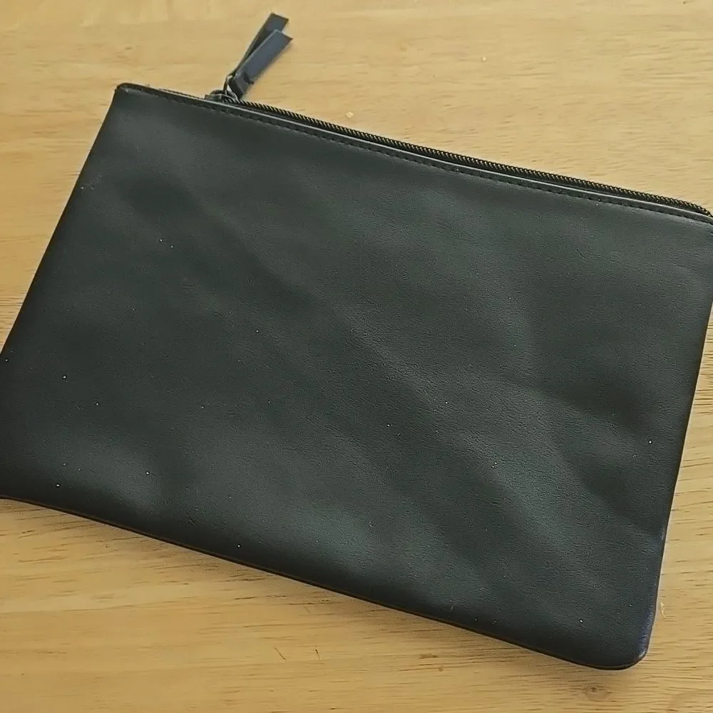 Victorias Secret Black Cosmetic Pouch Zippered Vs Toiletry Bag Womens Travel